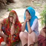Bhadohi News: आर्थिक तंगी और कर्ज से परेशान महिला ने बच्चों के साथ खाया जहर, मां-बेटी की मौत, बेटा गंभीर